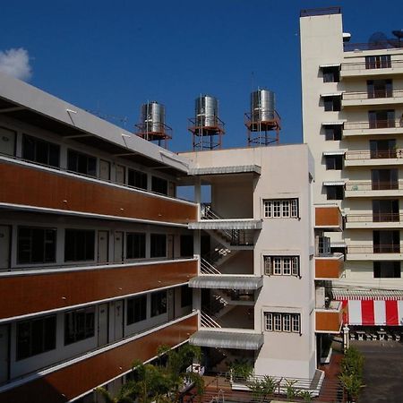 Veerachai Court Τσιάνγκ Μάι Εξωτερικό φωτογραφία