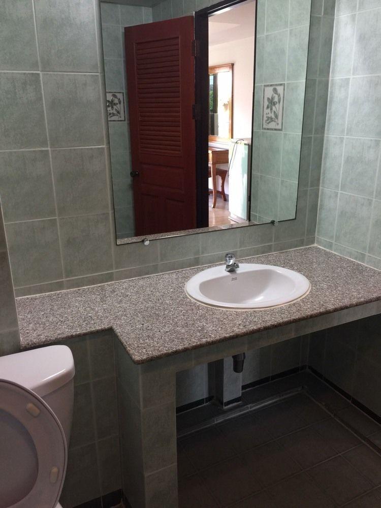 Veerachai Court Τσιάνγκ Μάι Εξωτερικό φωτογραφία