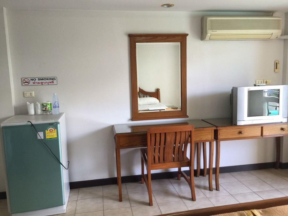 Veerachai Court Τσιάνγκ Μάι Εξωτερικό φωτογραφία