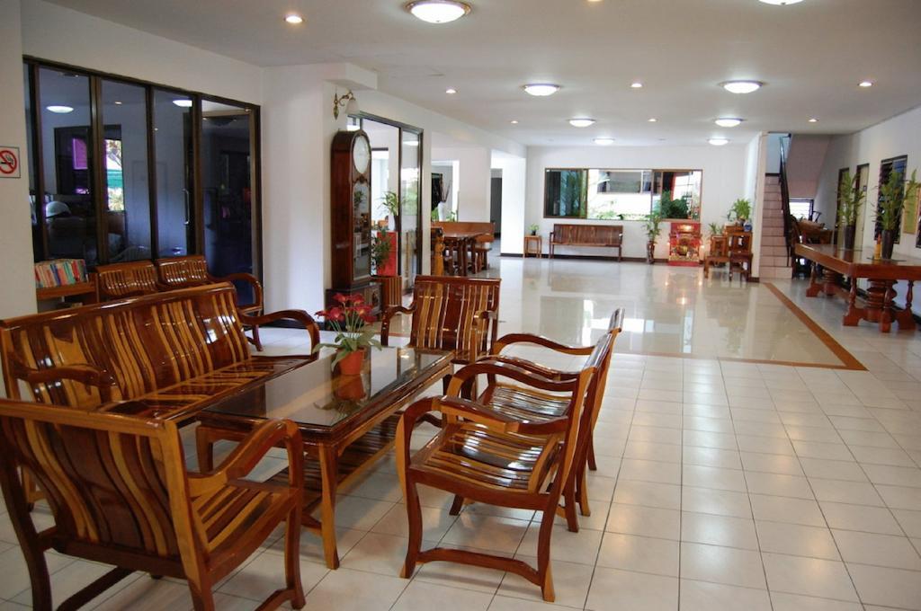 Veerachai Court Τσιάνγκ Μάι Εξωτερικό φωτογραφία