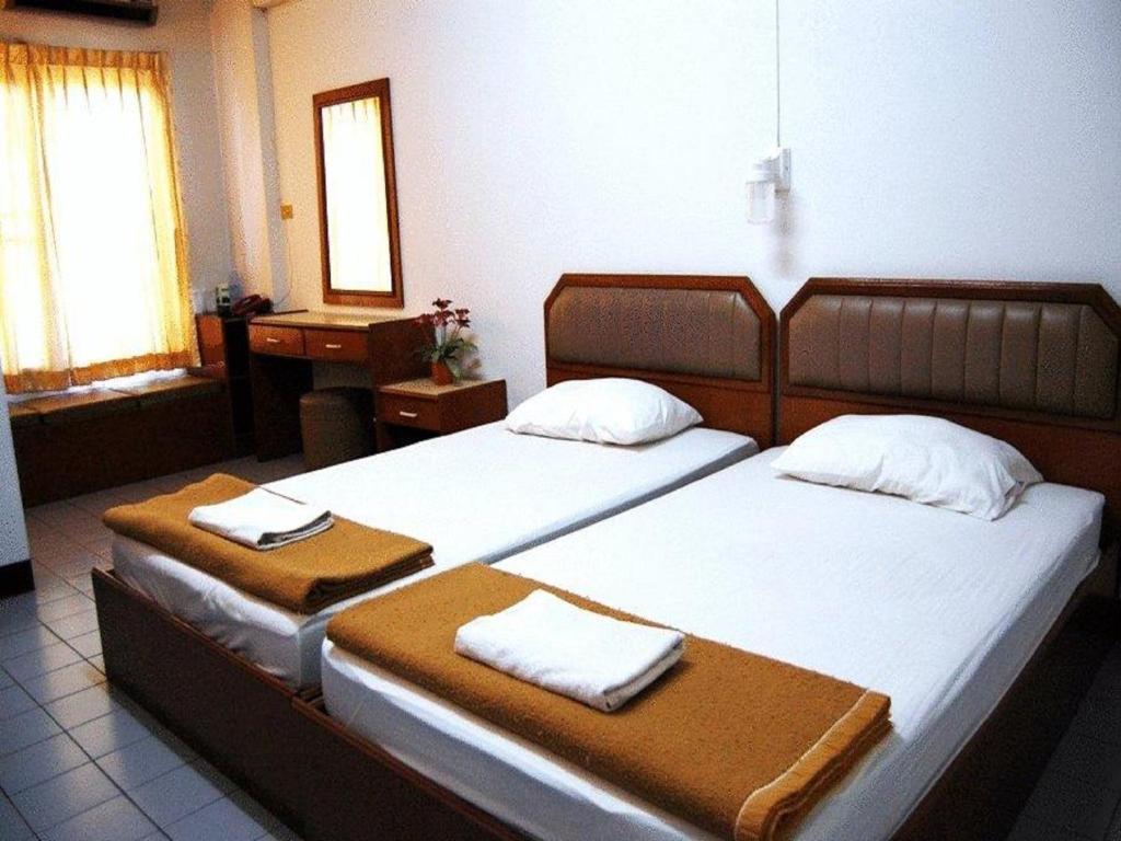 Veerachai Court Τσιάνγκ Μάι Εξωτερικό φωτογραφία